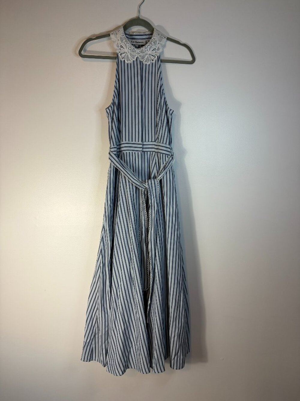 En Saison Blue Vertical Stripe Lace Collar Tie Waist Midi Dress (NWOT)